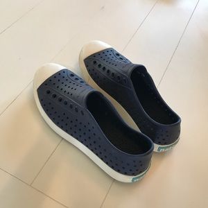 Women’s Jefferson Natives Size 7